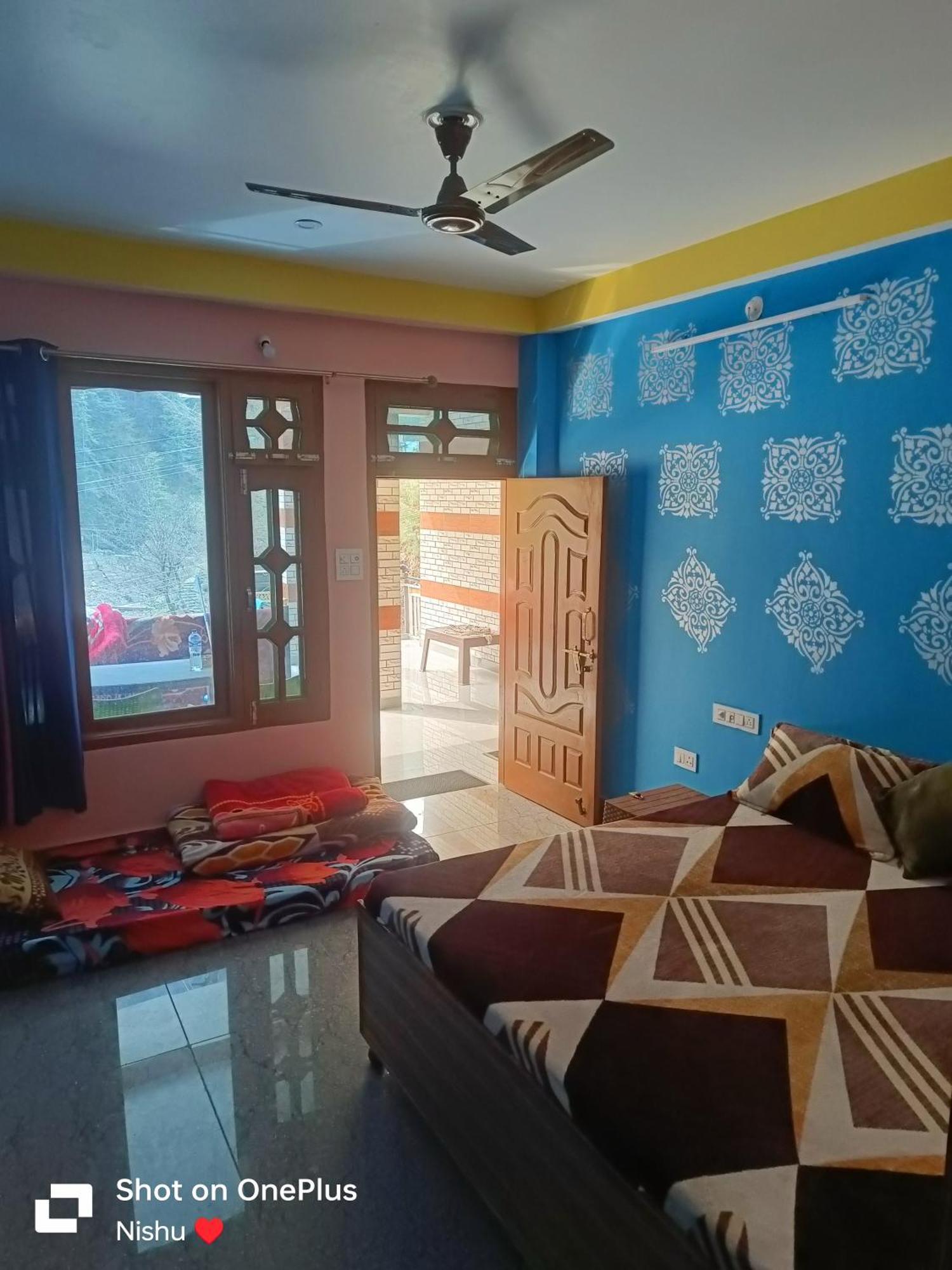 Chojh Inn Guest House Kasol Pokoj fotografie